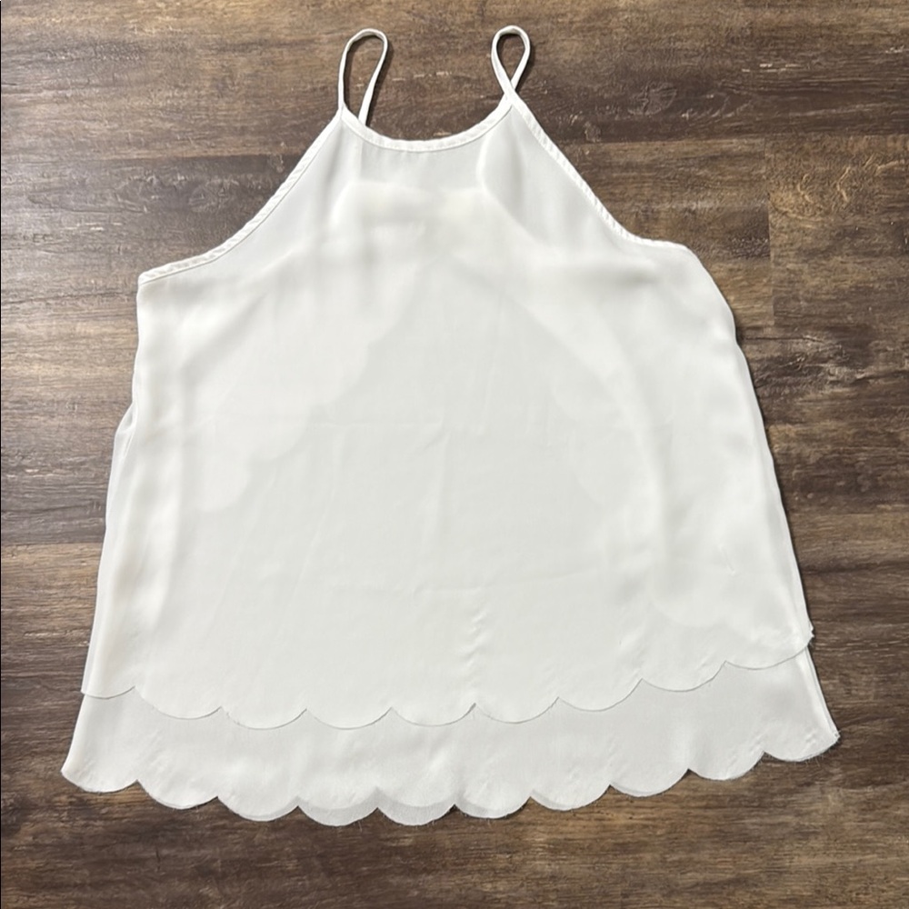 Emmelee White Scalloped Hem Women's Top